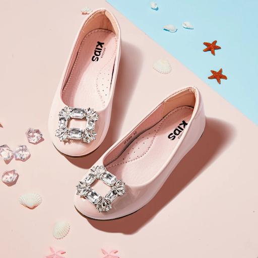 Pretty and Polished: The Best Pump Styles for Young Girls