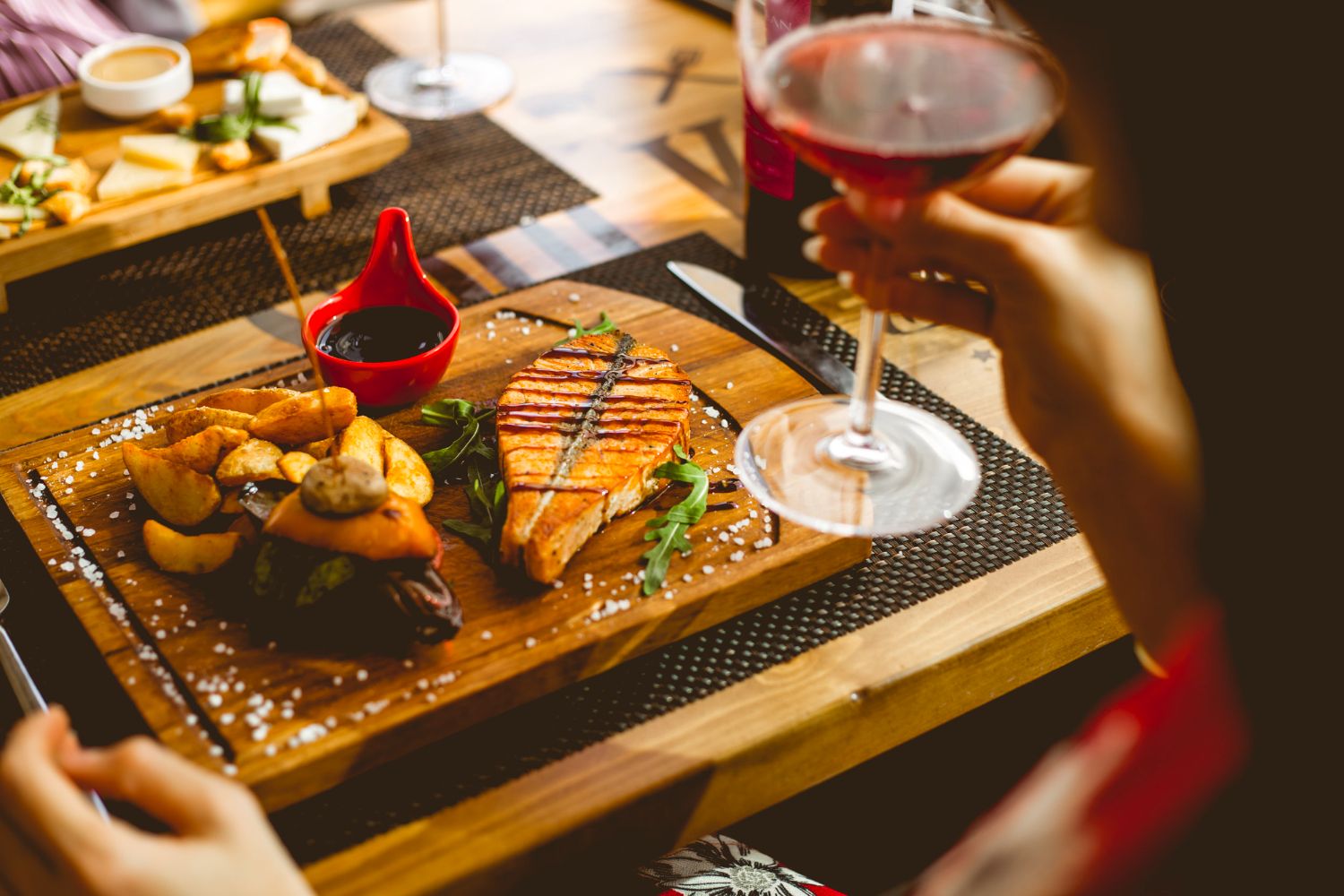 Dinner Bondi Guide for Relaxed Nights by the Beach